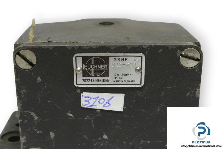 euchner-GSBF-2-D12-502-multiple-limit-switch-(used)-1