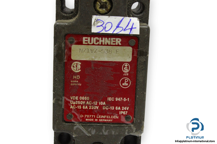 euchner-NZ1VZ-538-E-safety-switch-(used)-1