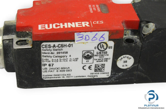 euchner-NZIVZ-538-A-C1233-safety-switch-(used)-1