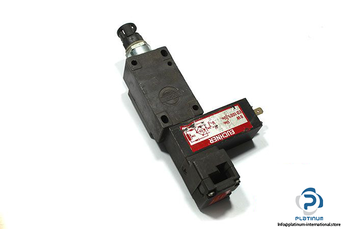 euchner-nz1vz-538-d1_vsm09-safety-switch-with-separate-%e2%80%8eactuator-1-2