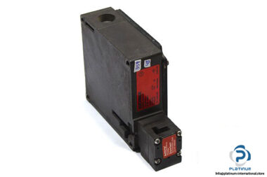 euchner-tz1le024sr11-safety-switch-1