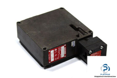 euchner-tz2re024pg-safety-switch-1