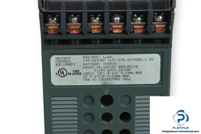 eurotherm-21321_al_vh_eng-temperature-controller-used-3