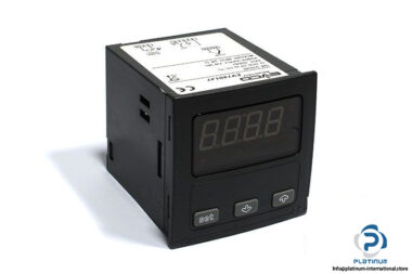 evco-EV7401J7-temperature-controller-1
