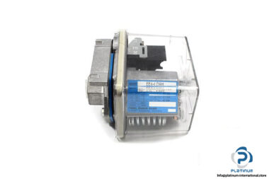 FANAL-FF-4-4-DAH-DIAPHRAGM-PRESSURE-SWITCH3_675x450.jpg