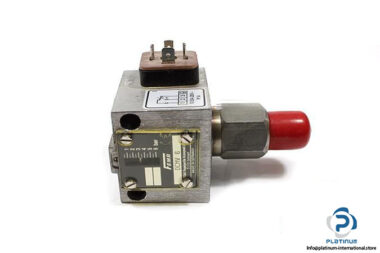 FEMA-DCM-6-PRESSURE-SWITCH3_675x450.jpg