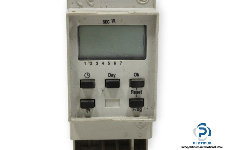 ferry-1IO-0081-digital-time switch-relay-(used)-1