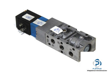 festo-114900-single-solenoid-valve-1