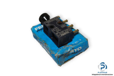 festo-13793-pushbutton-valve-new