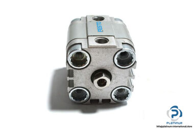 festo-156531-compact-cylinder-1