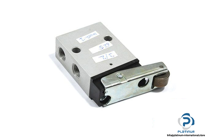 festo-2270-roller-lever-valve-1