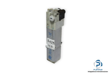 festo-537961-air-solenoid-valve-used-1