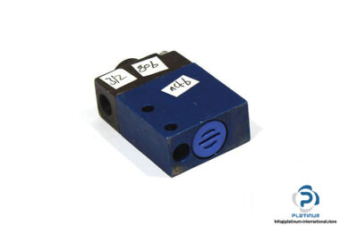 festo-561597-air-pilot-valve-1