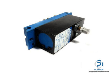 FESTO-5754-TIME-DELAY-VALVE-3_675x450.jpg