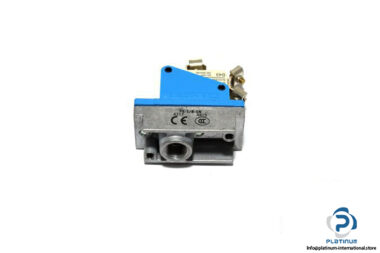 festo-6217-pressure-and-vacuum-switch-2