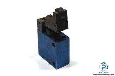 festo-L3-1_4-roller-lever-valve