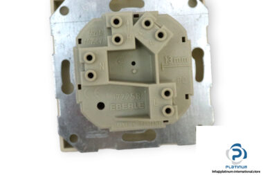 gira-396-15-thermostat-(new)-1