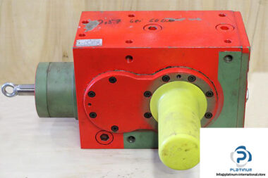 graessner-KS40L-ratio-47.692-helical-bevel-gearbox