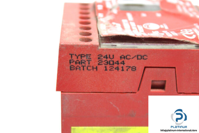 guard-master-msr11r-monitoring-safety-relay-2