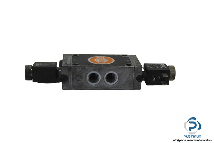 hoerbiger-s8-581rfg-1_4-double-solenoid-valve-with-coil-2