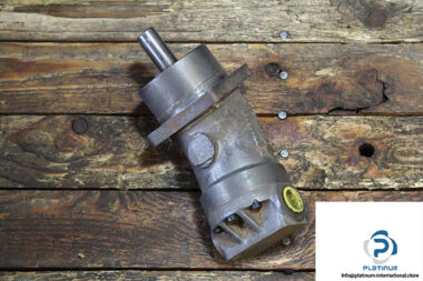 hydromatik-a2f-12-w-4-p-1-fixed-displacement-piston-pump_motor-1