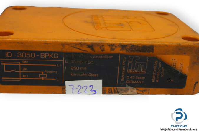 ifm-ID-3050-BPKG-inductive-sensor-used-2