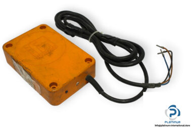 ifm-ID-3050-BPKG-inductive-sensor-used
