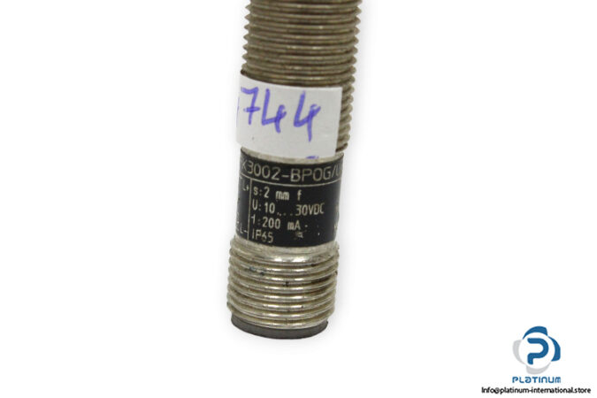 ifm-IF5508-inductive-sensor-used-3