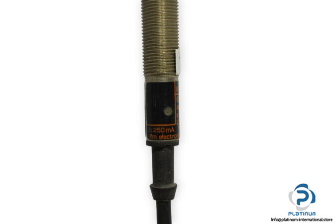 ifm-IFA3002-BPKG-inductive-sensor-used-2