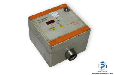 ifm-SU0500-ultrasonic-flow-meter-used