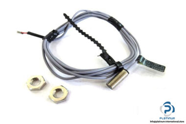 IFM-OE0003-THROUGH-BEAM-SENSOR-TRANSMITTER_675x450.jpg