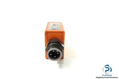 IFM-OU5034-DIFFUSE-REFLECTION-SENSOR-3_675x450.jpg