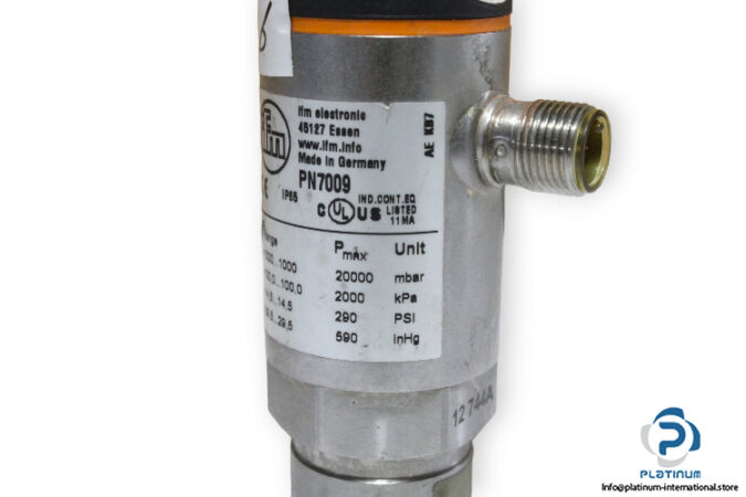 ifm-pn7009-pressure-sensor-with-display-used-4