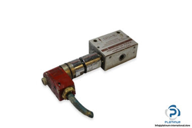 impulsgeber-SP_SFE-30_1-pressure-switch-with-electric-plug