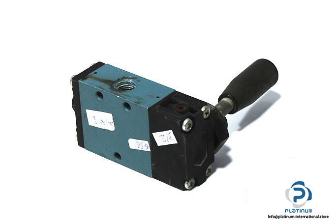 ipa-lm34f-hand-lever-valve-1