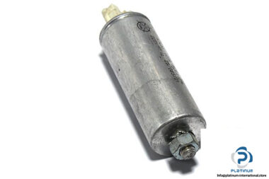 iskra-knm-1019-7%c2%b5f_220vac-capacitor-1