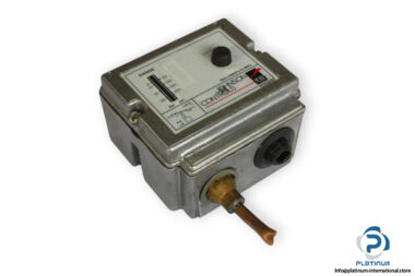 johnson-controls-P77BEB-9850-pressure-switch-used