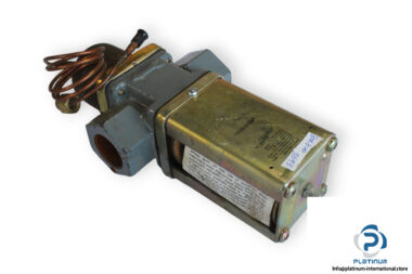 johnson-controls-V46AD-9600-water-regulating-valve-(used)