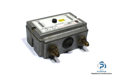 johnson-P78PLM-9350-pressure-switch