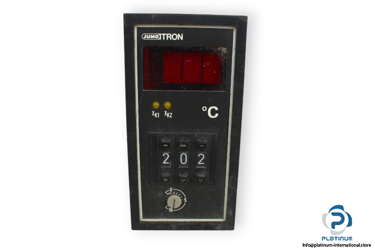 jumo-hrot-48_did3re121b-temperature-controller-used-1