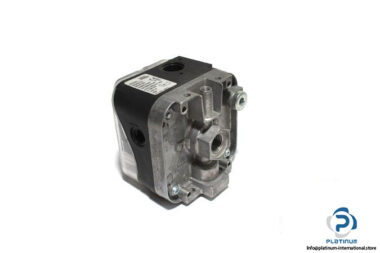 kroms-schroder-dg6u-3-84447350-pressure-switch-2