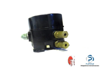 KSB-01015633-DIFFERENTIAL-PRESSURE-SWITCH-3_675x450.jpg