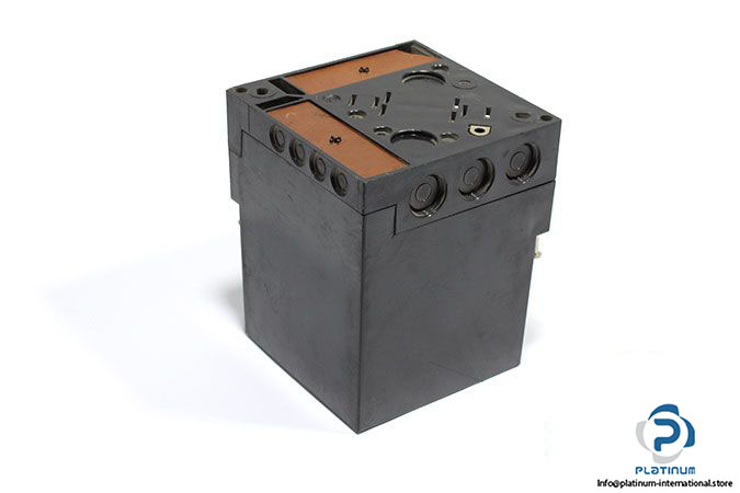 landis-gyr-lok16-250a27-oil-burner-controller-1