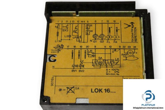landis&gyr-lok16.250a27-oil-burner-controller_used_2