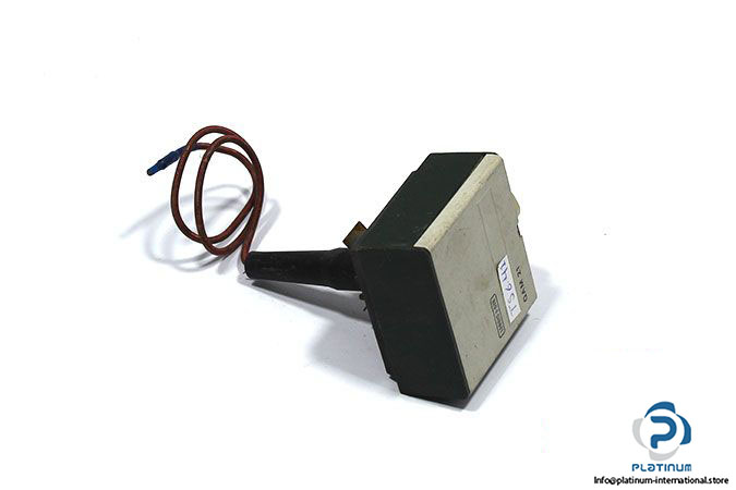 landis-qam-21-duct-temperature-sensor-1