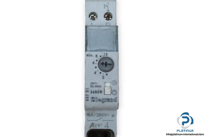 legrand-03701-stair-light-timer-switch-(used)-1