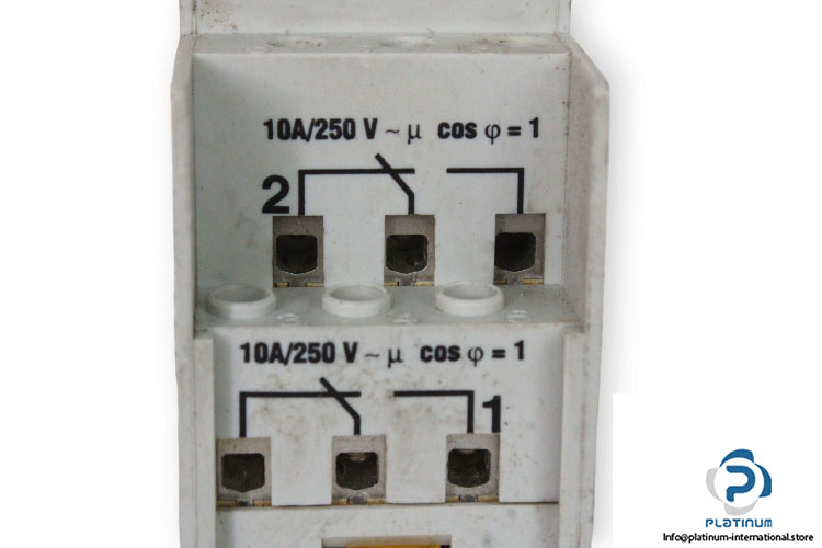 legrand-MICROREX-D22-plus-digital-switch-timer-(used)-1