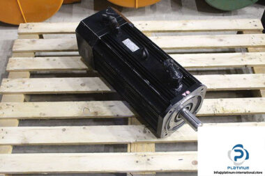 lenze-MCA-21X17-RS0B0-B38R-ST5F10N-R0SU-asynchronous-servomotor