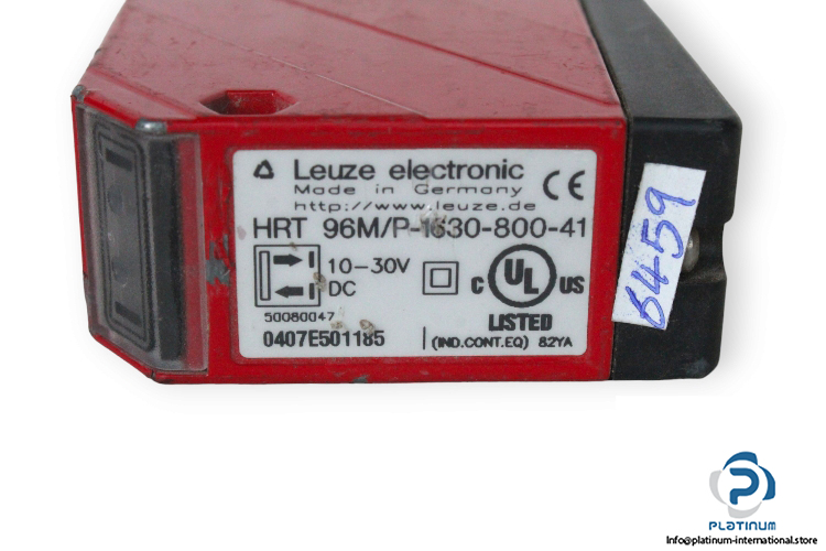 leuze-HRT-96M_P-1630-800-41-diffuse-sensor-with-background-suppression-used-2