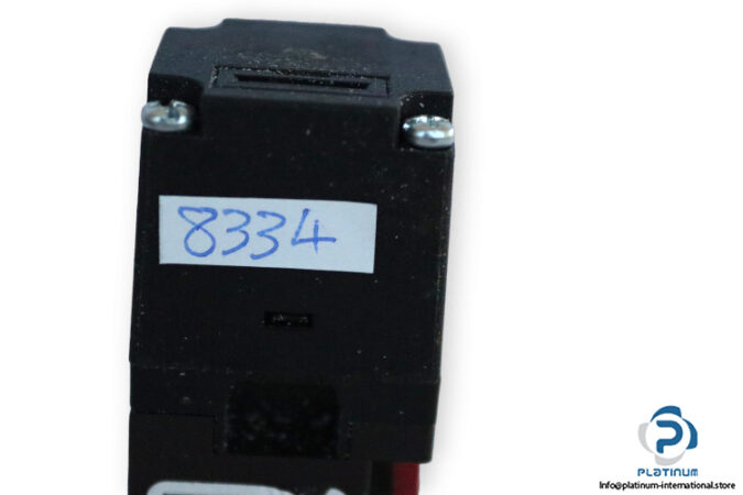 lovato-KB-N4-L02-limit-switch-(new)-2